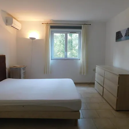 54 - Aiguebelle 250m Apartment Le Lavandou