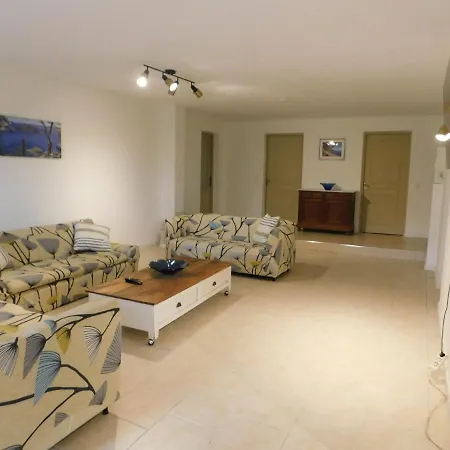 54 - Aiguebelle 250m Apartment Le Lavandou